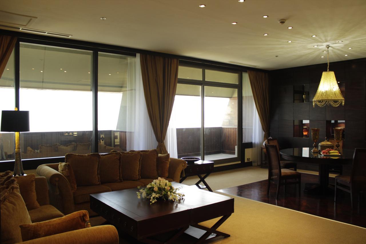 Radisson Blu Resort, Charjah Extérieur photo A suite at the hotel